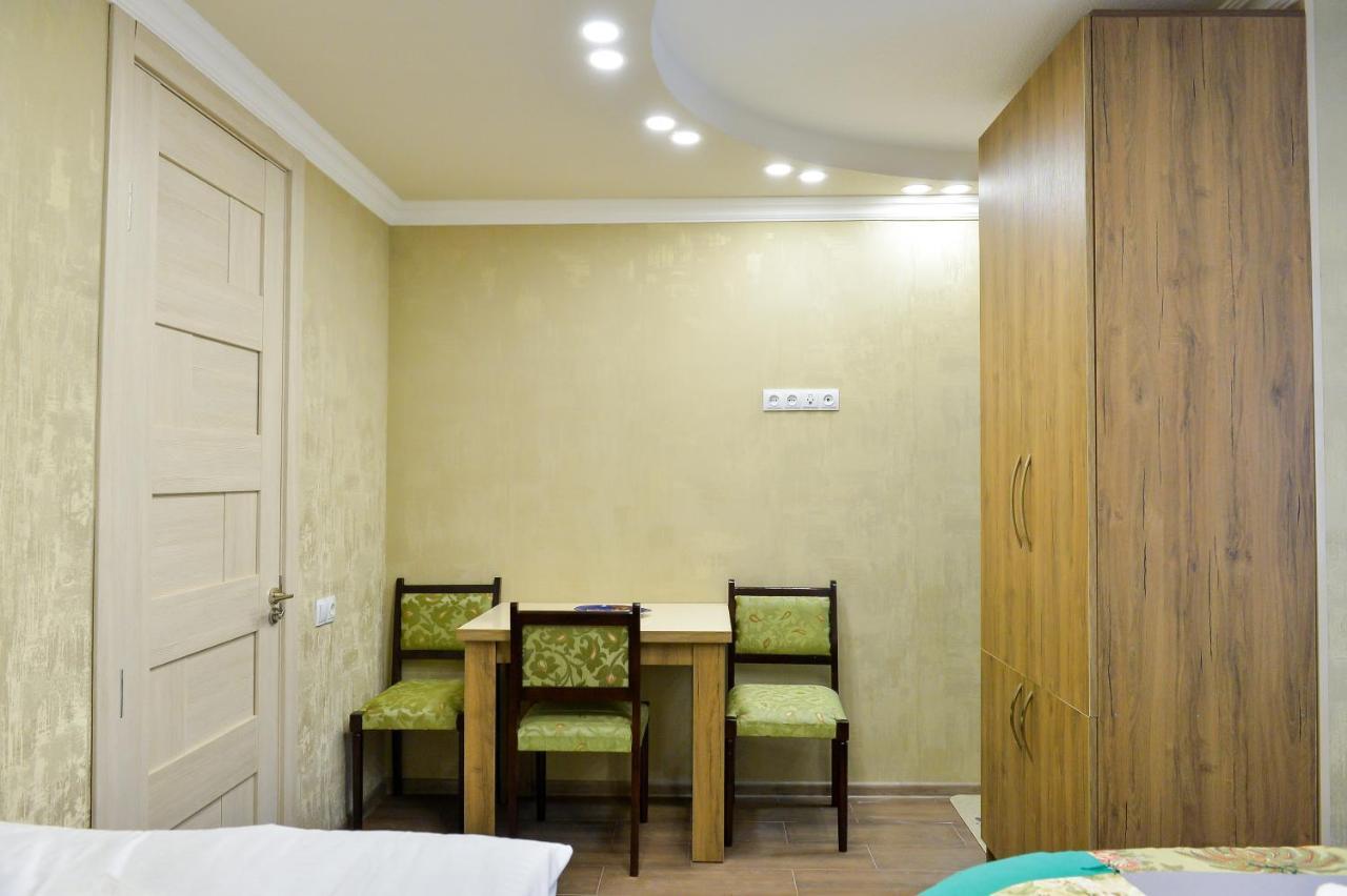 كوتايسي Hostel Look المظهر الخارجي الصورة
